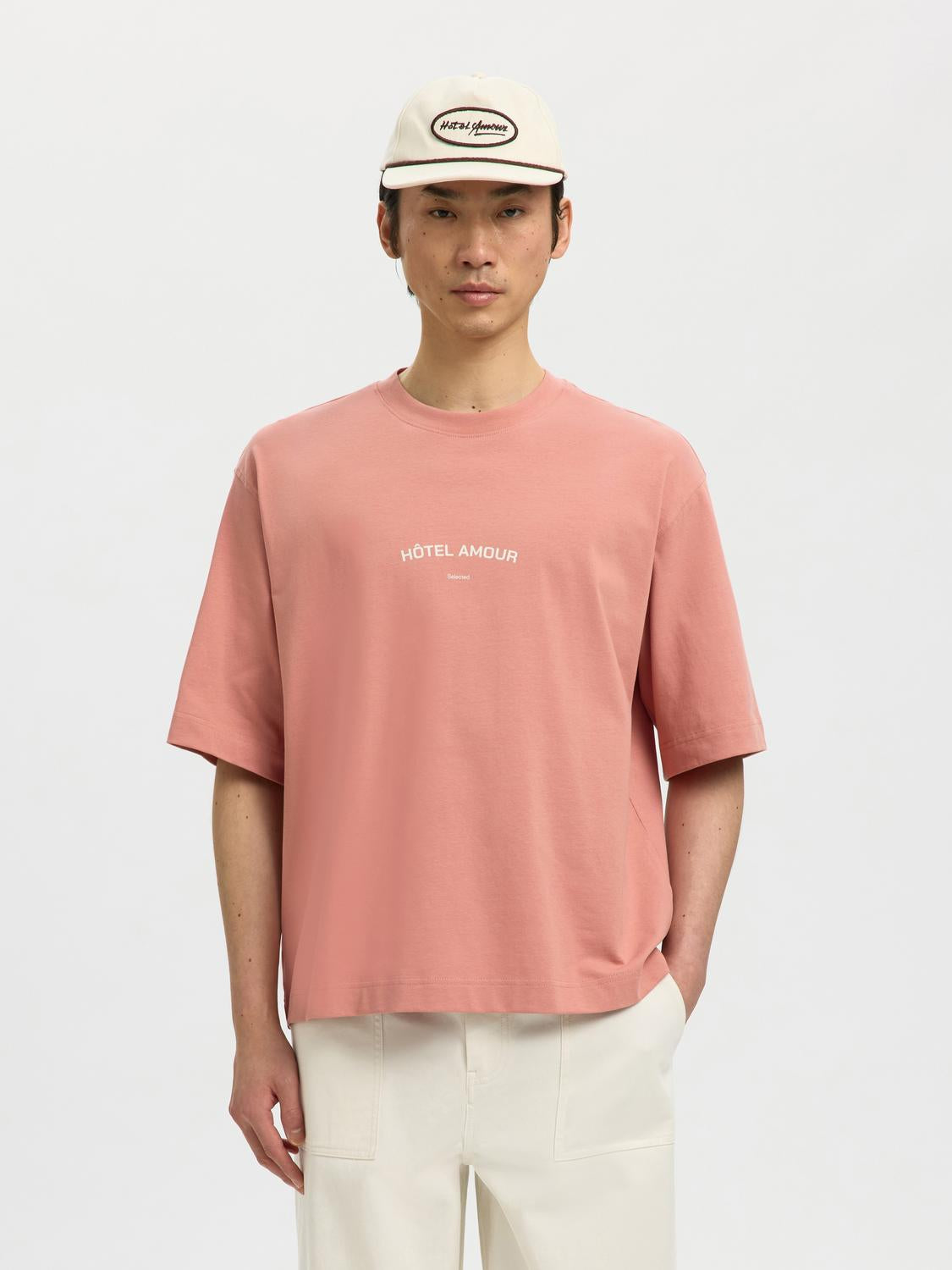 model_shot-front